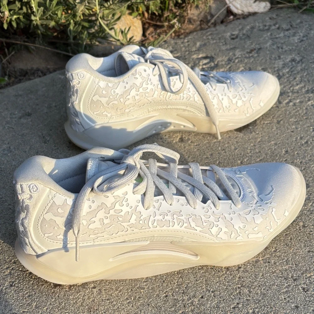 Nike Air Jordan Zion 3 White Vapor‎ Green Athletic Shoes